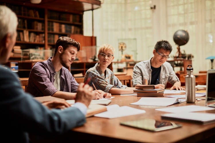 Différence procès-verbal et compte-rendu pour les élections du CSE